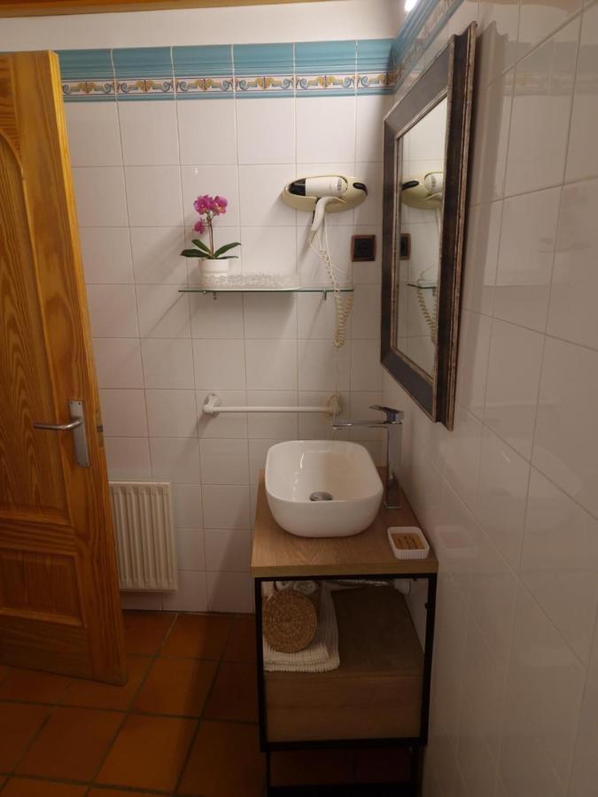 Hospederia El Arco Hotel Villavieja del Lozoya ภายนอก รูปภาพ